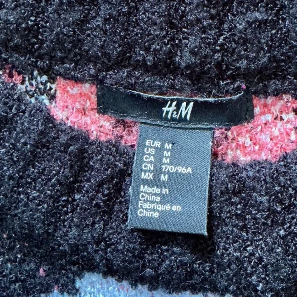 H&M measurements pit